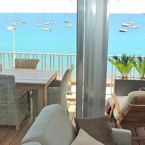 Emplacement Privilégié Pour Ce Bel Appartement Saint-Raphaël